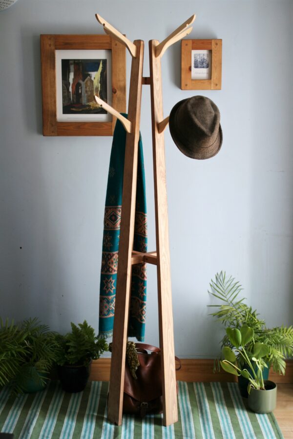 Wooden hat stand & coat rack – tall hall tree with 8 coat hanger hooks, minimalist hallway. Handmade in UK