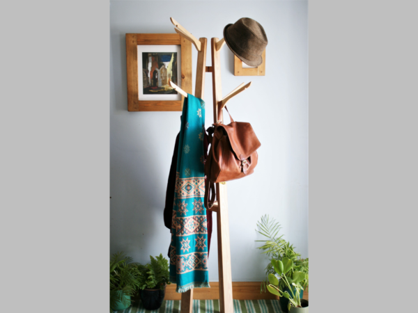 Wooden hat stand & coat rack – tall hall tree with 8 coat hanger hooks, minimalist hallway. Made in UK
